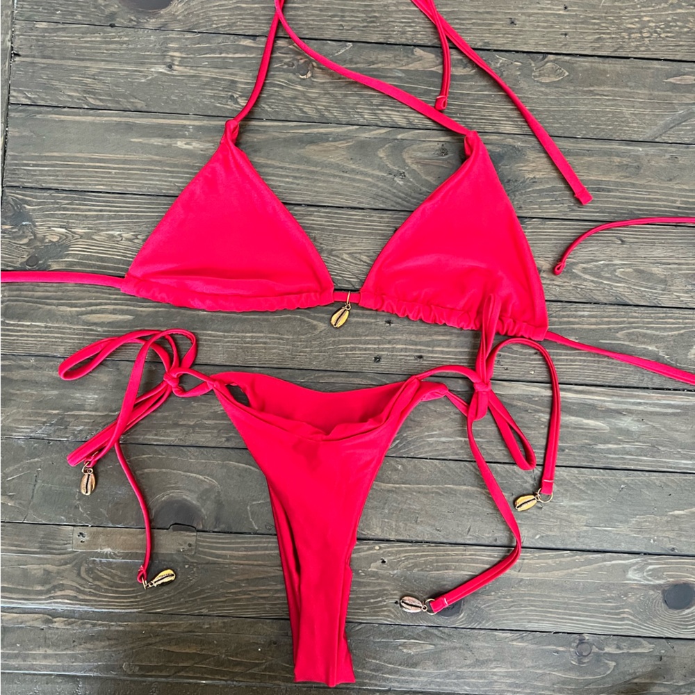 Red, Shell Bikini - image 4